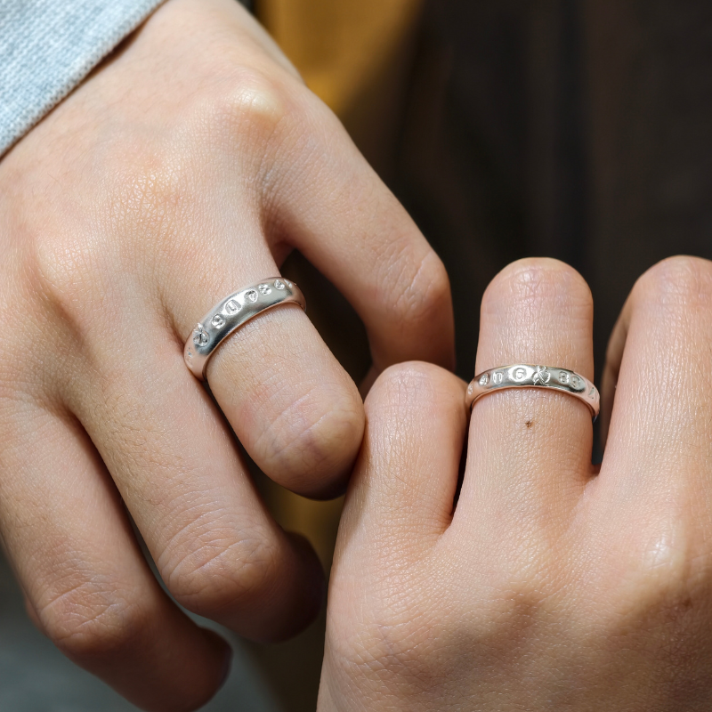 couple rings semicircle style