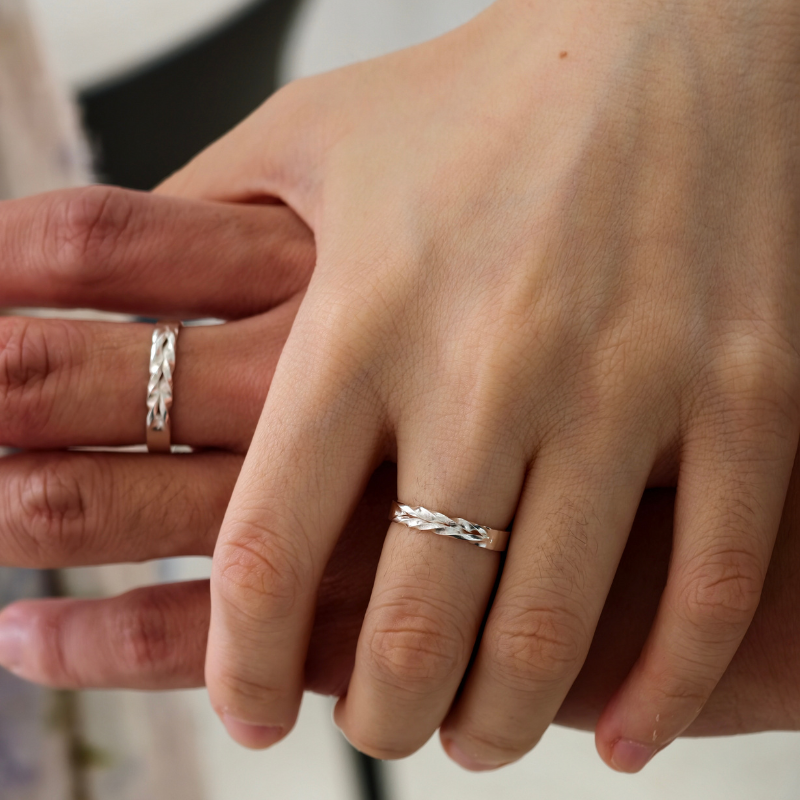 couple rings twist style